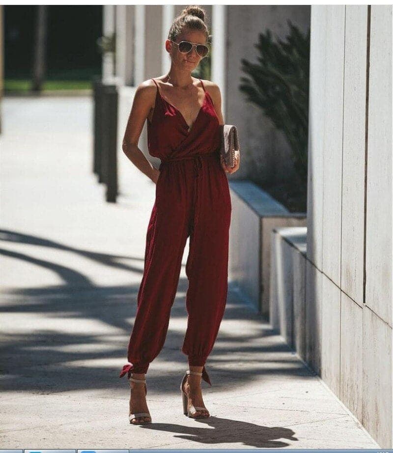 Women’s Jumpsuit – Loose Fit – Spaghetti Straps – High Slit – Floral Print – Scoop Neck