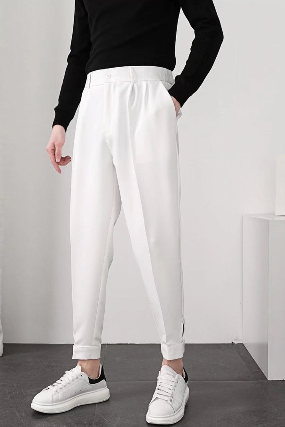 Elegant pants for all occasions