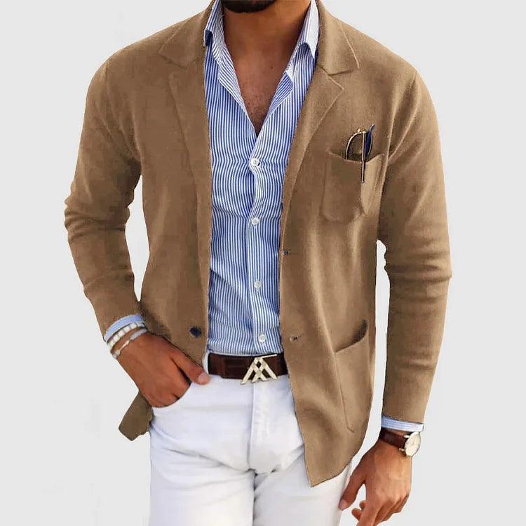 Elegant men's jacket with pockets and lapel collar, solid color, long sleeves