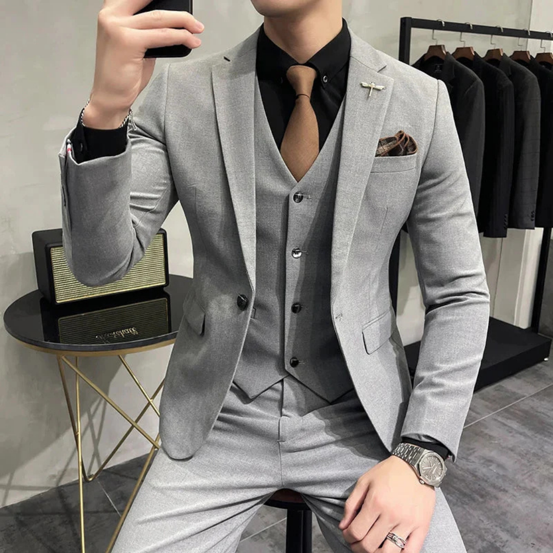 Mens Slim Three Piece Suit Set For Formal Events Elegant Coordinated Jacket Waistcoat Trousers For Professional Men