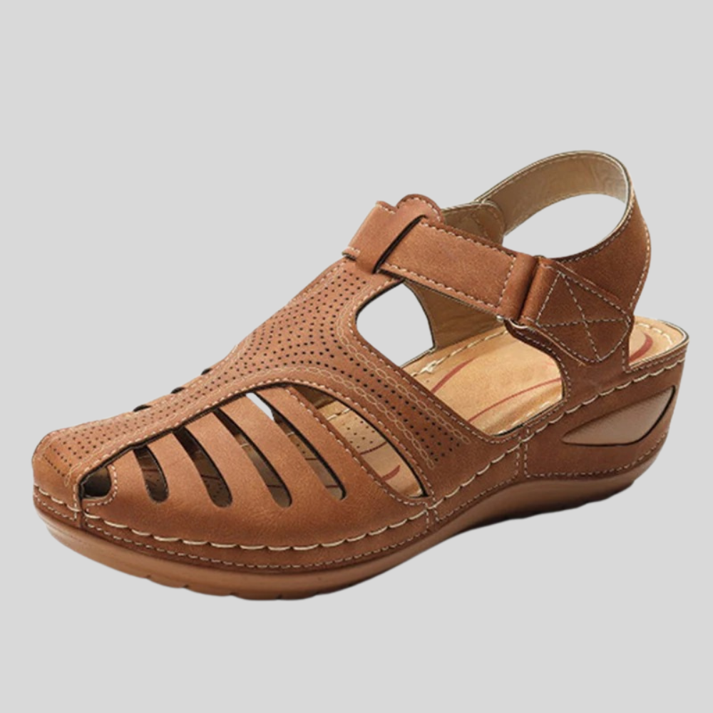 Leola Outdoor Sandals Adjustable Strap For Women Comfort