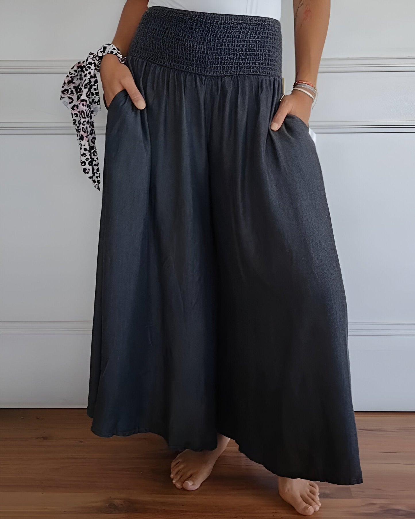 Women's Trousers with Elastic Waist and Relaxed Fit