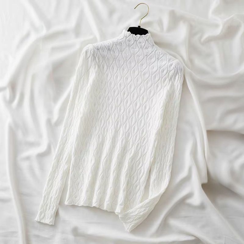 Léa Cashmere Turtleneck Sweater For Women Elegant Soft Warmth Timeless Luxury Premium Comfort
