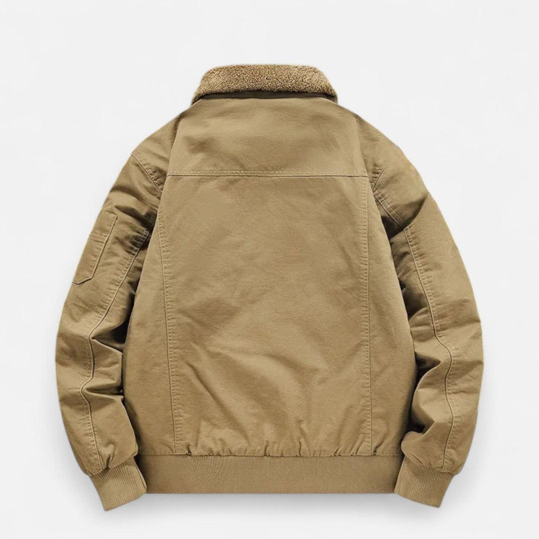 Men's Warm Jacket Insulated Outerwear For Outdoor Enthusiasts And Daily Commuters