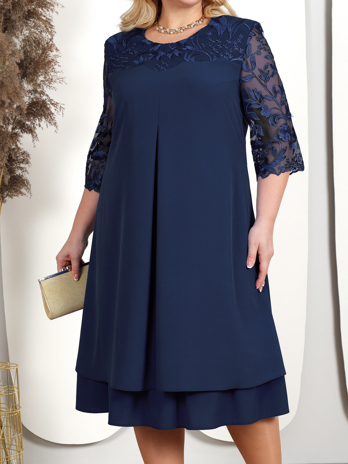 Gracie | Elegant Embroidered Dress – Delicate Elegance and Timeless Style