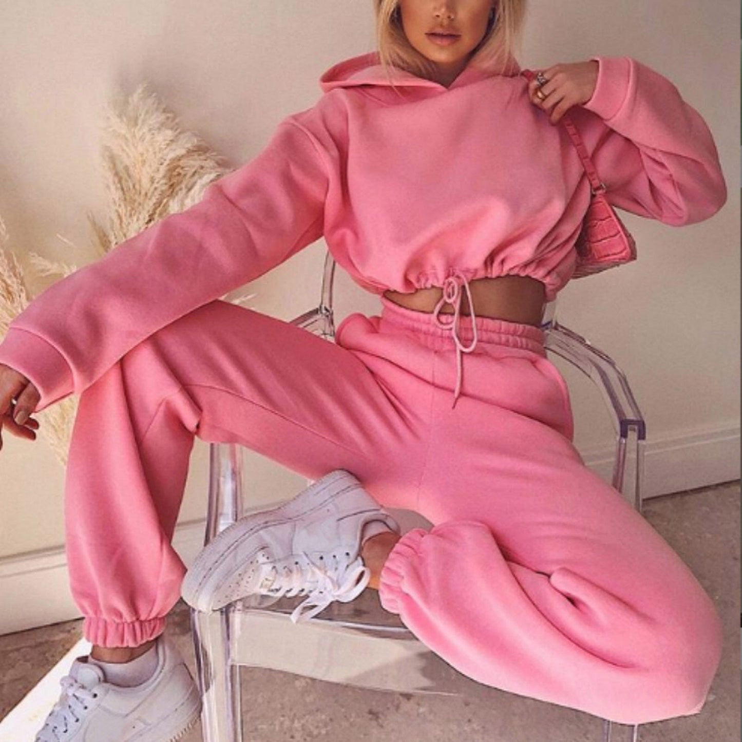 Women's jogging suit two-piece set with cropped hoodie