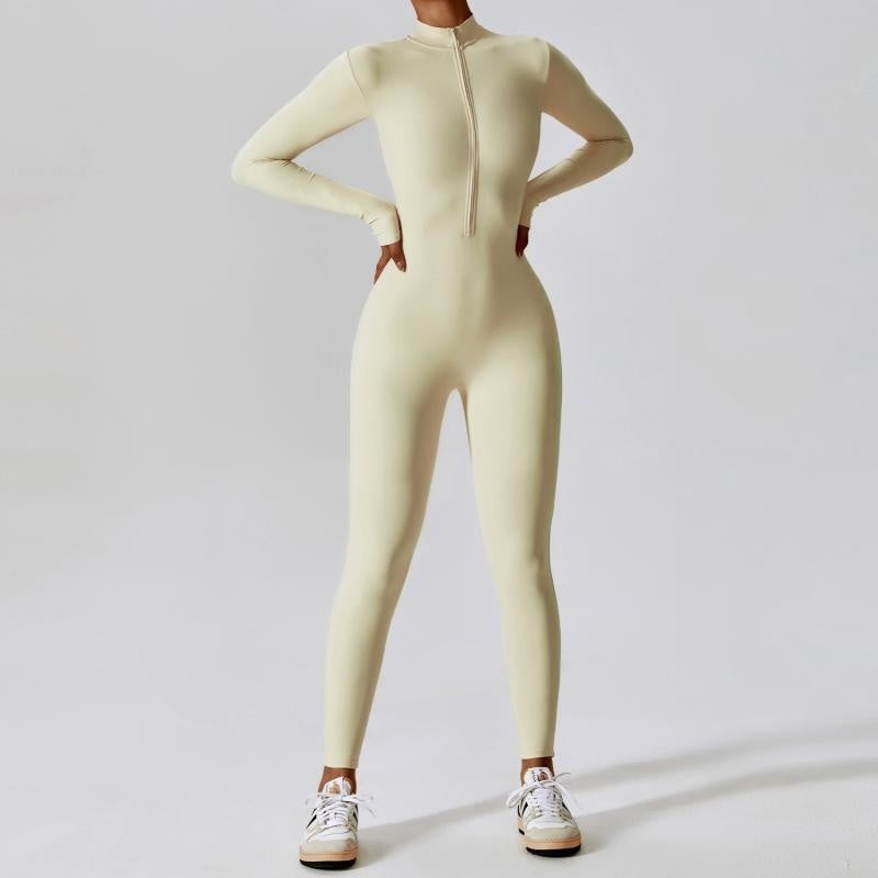 Seamless sport jumpsuit for women with style and comfort