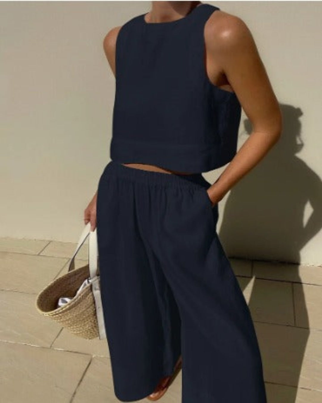Ursella | Women's set of sleeveless crop top and wide linen pants