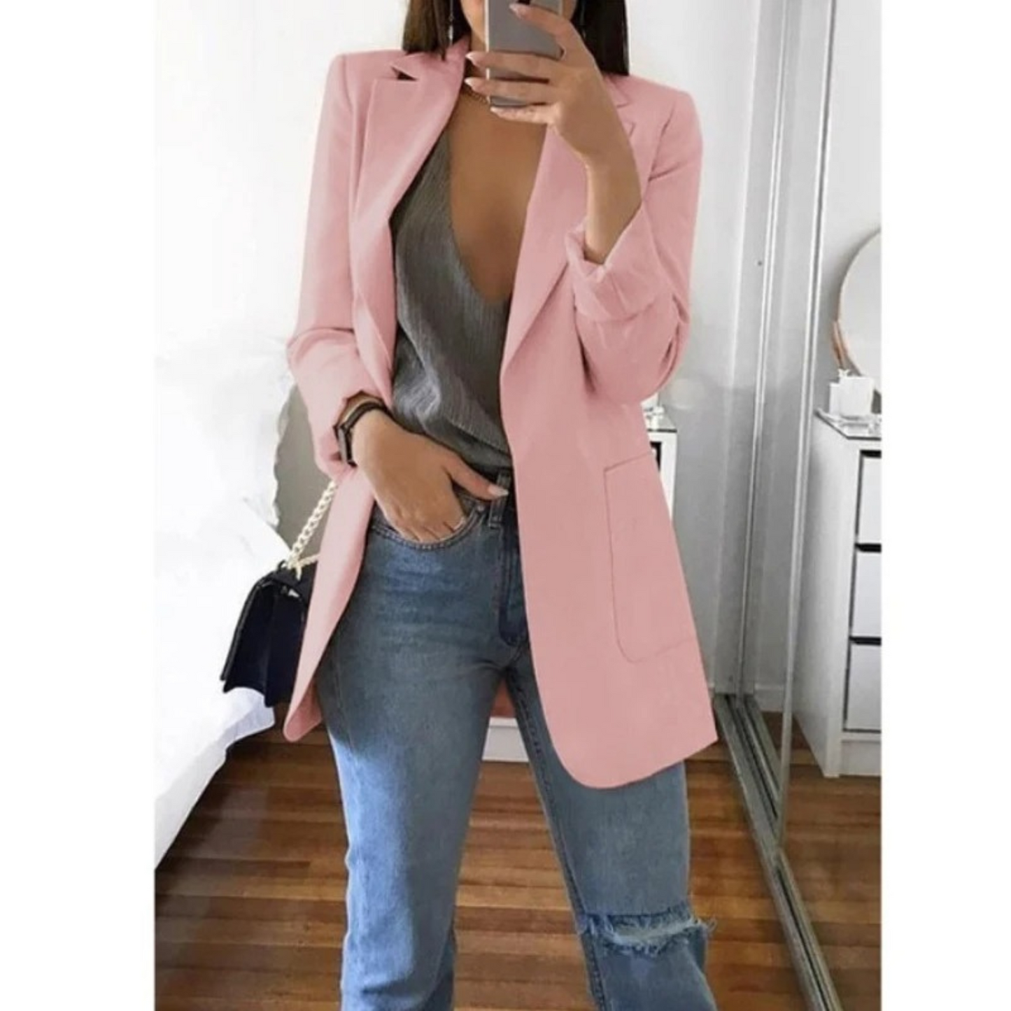 Women’s Blazer – Structured Fit – Notched Lapel – Single-Breasted – Welt Pockets
