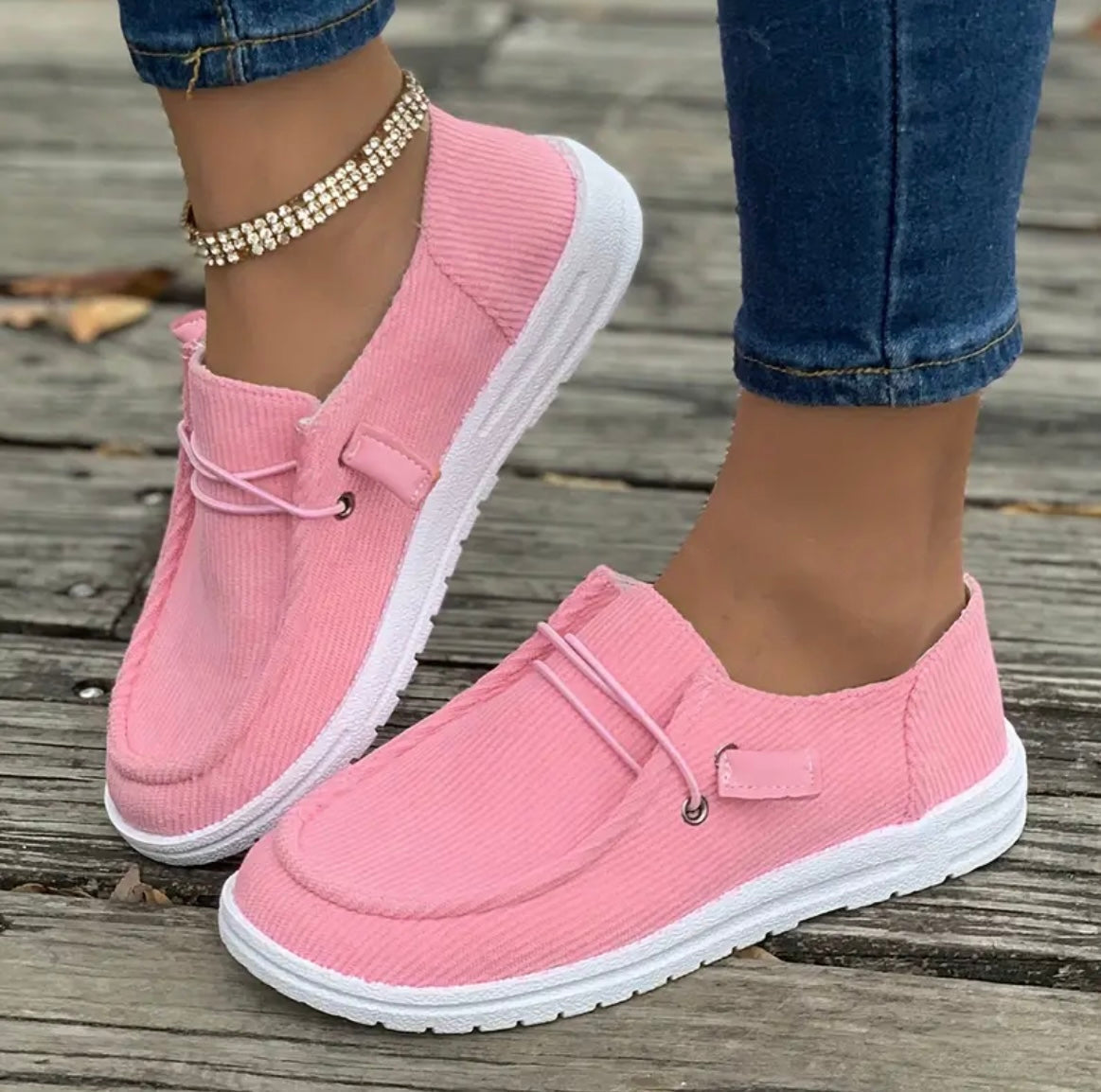Elegant and comfortable shoes for women