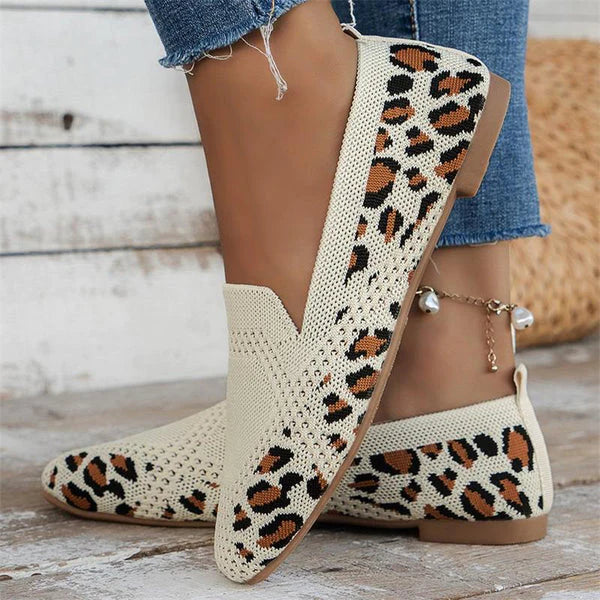 Claudia - Comfortable flat shoes and non-slip for women with arch support