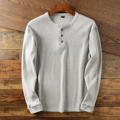 Classic long-sleeve shirt for men