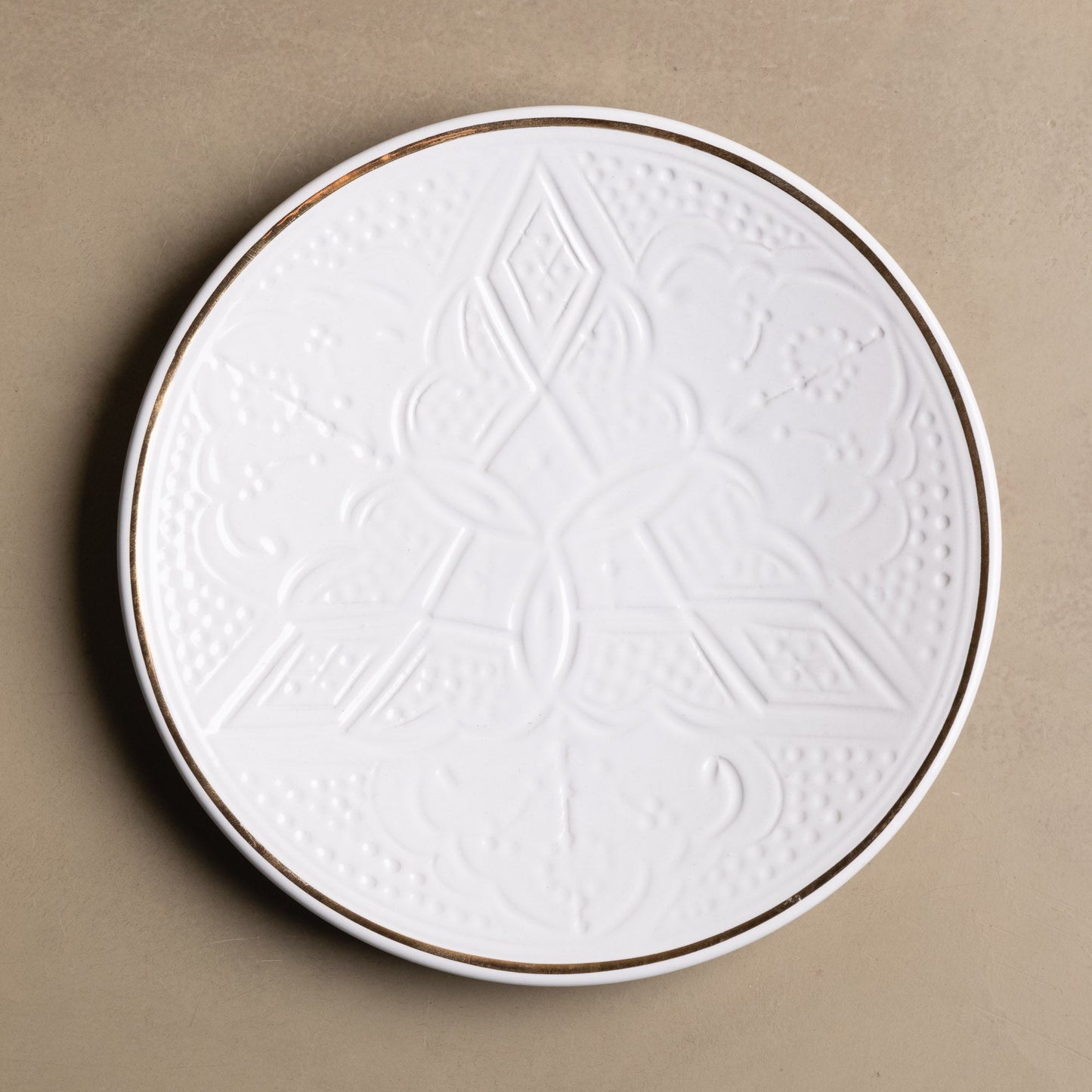 Zagora Dinner Plate White - Moroccan Dinnerware Adorned with 12 Carat Gold Accents