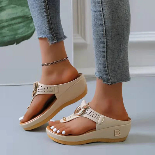  - TrendAura