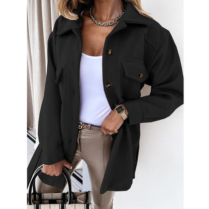 Elegant and casual jacket with zipper and stylish cut - Women
