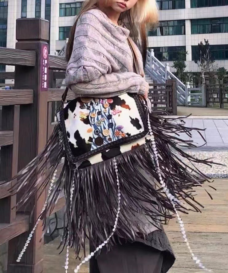 Sac messager en simili-daim marron avec bordure à franges et boutons décorés - TrendAura