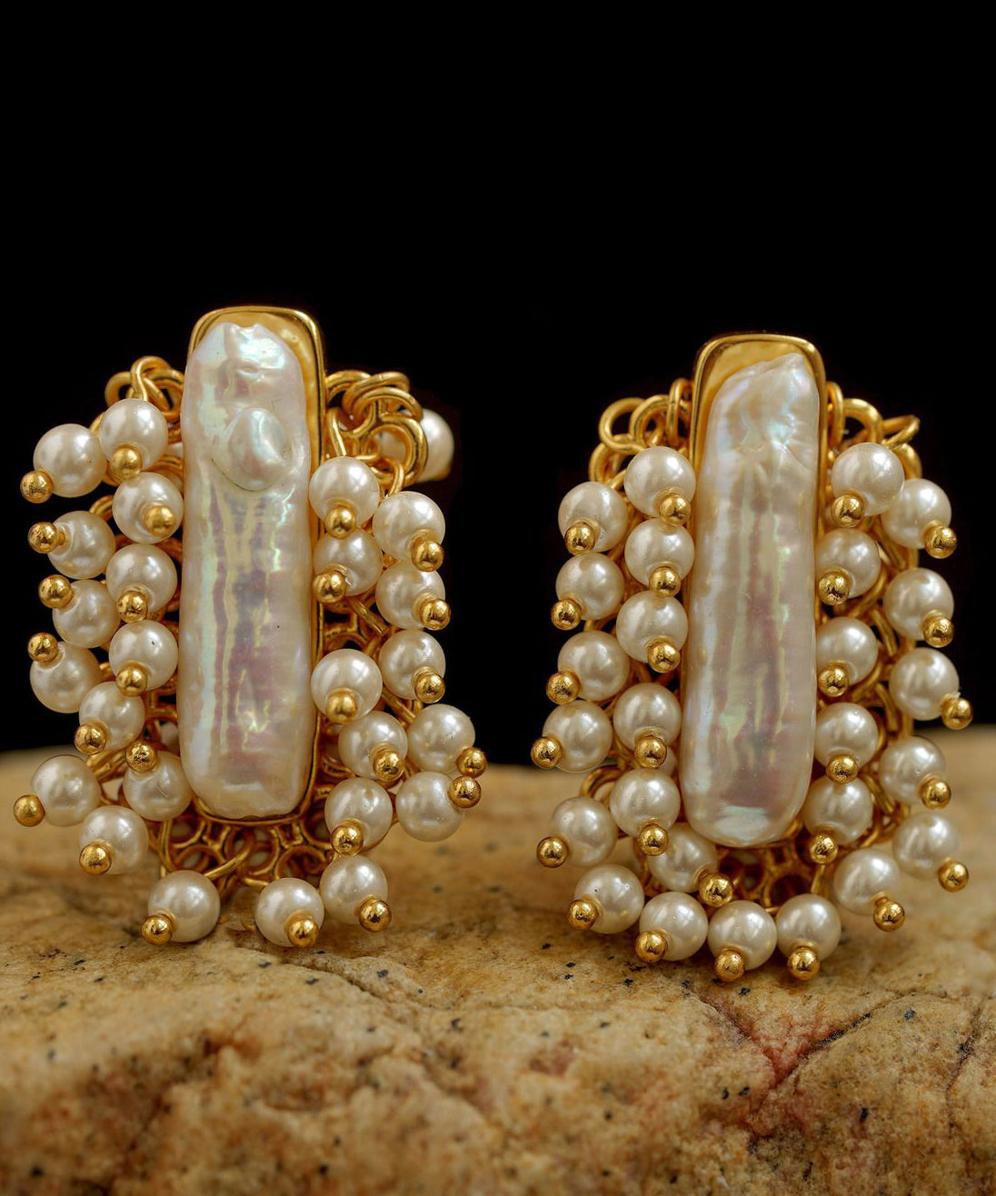 Boucles d'oreilles à tige en perles surdorées en cuivre doré Art Gold - TrendAura