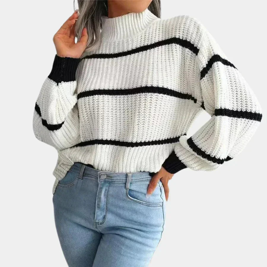 Comfortable cotton sweater for women, with an elegant cut