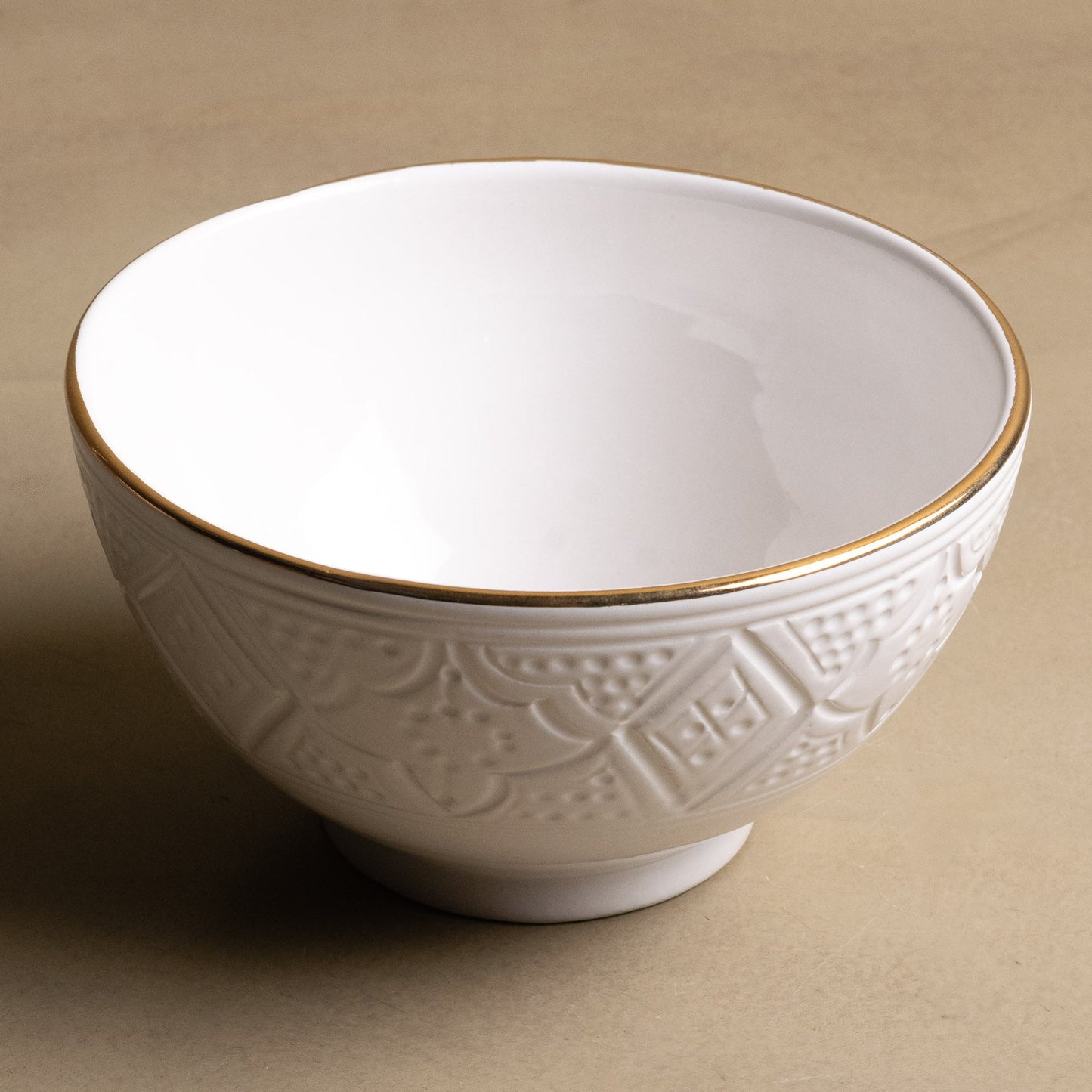 Zagora White Bowl - Moroccan Dinnerware Adorned with 12 Carat Gold Accents - TrendAura