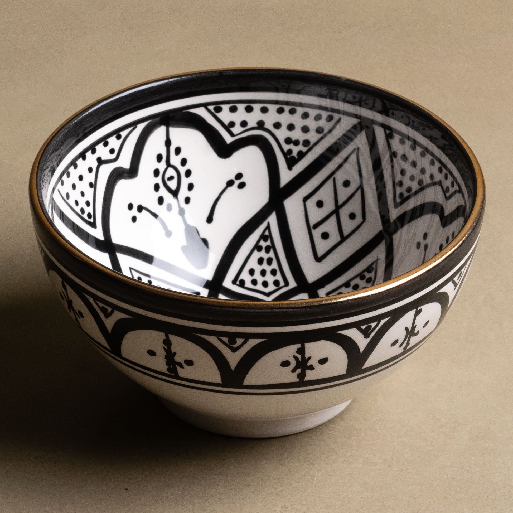 Fez Noir Bowl - Moroccan Dinnerware Adorned with 12 Carat Gold Accents - TrendAura