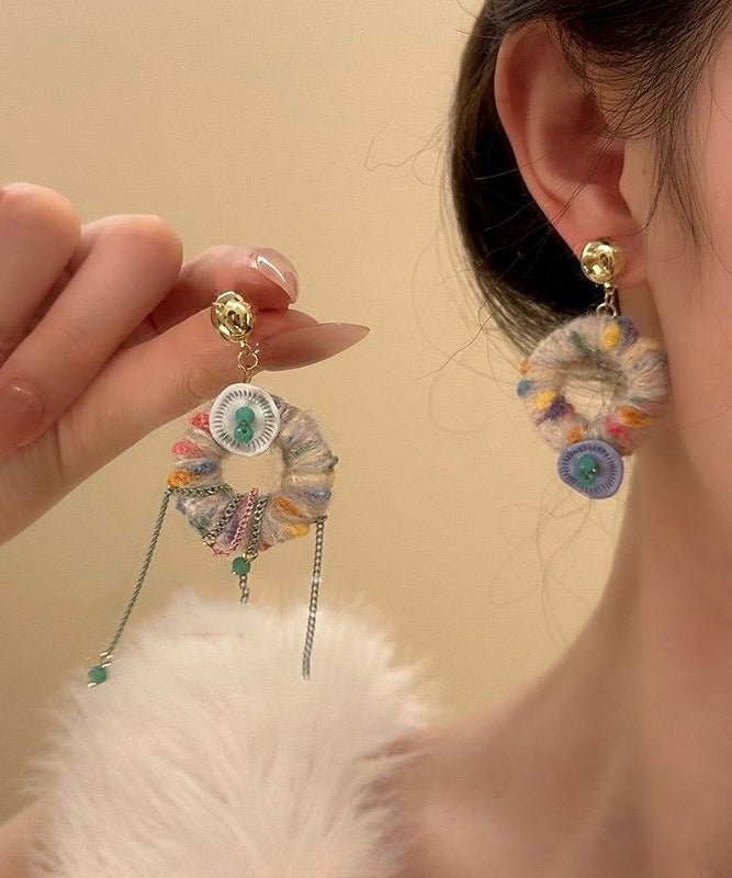Magnifiques boucles d'oreilles pendantes asymétriques en alliage et laine tricotée - TrendAura