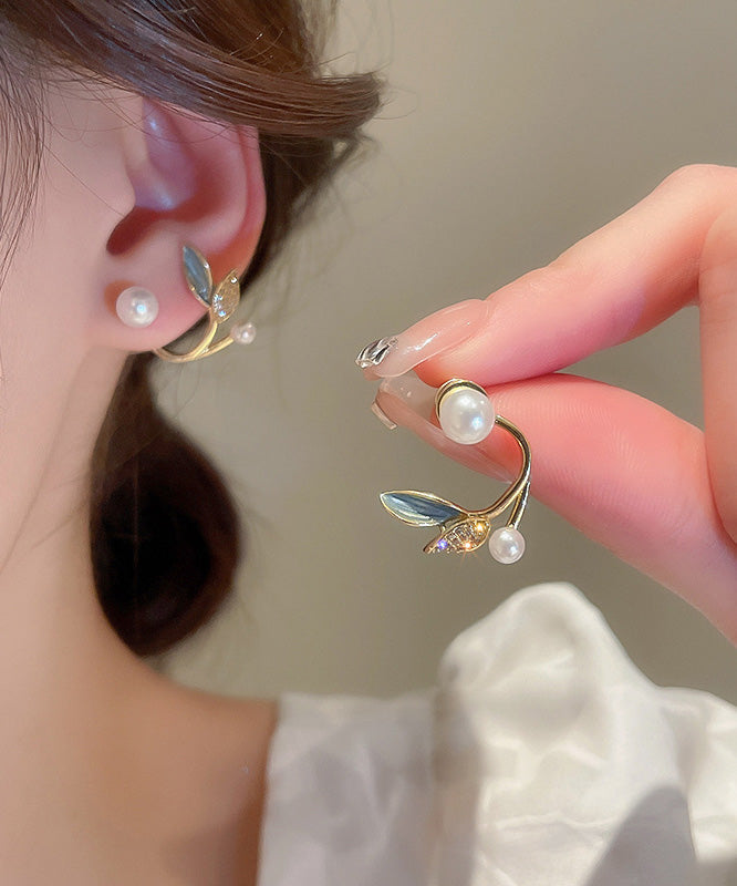 Magnifiques boucles d'oreilles créoles en cuivre doré avec zircons et perles en forme de feuille - TrendAura