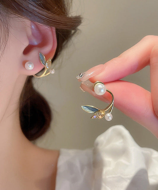 Magnifiques boucles d'oreilles créoles en cuivre doré avec zircons et perles en forme de feuille - TrendAura