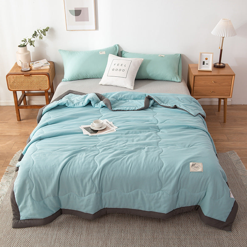 Minimalist Cotton Quilt with Stitched Pattern