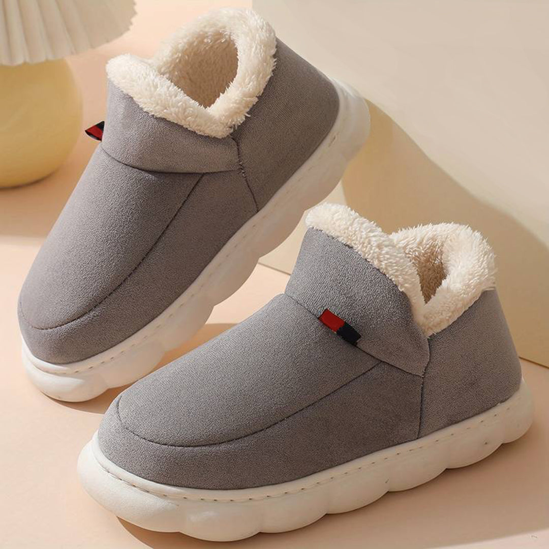 Winter slippers with fur trim
