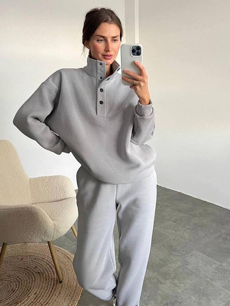 Comfortable Oversized Fleece Jogging Set for Women