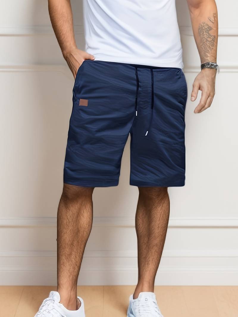 Short cargo for men with multiple pockets