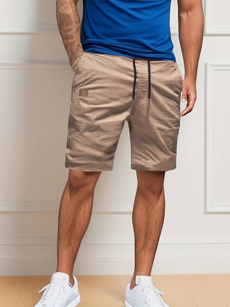 Short cargo for men with multiple pockets