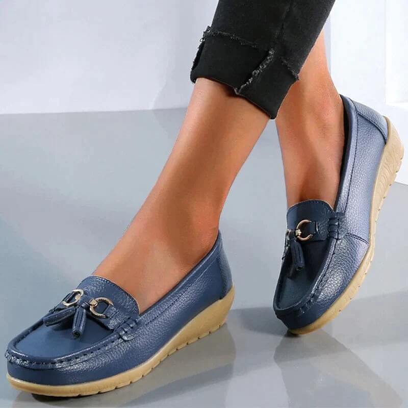 Leather Womens Loafers With Fringe And Decorative Chain For Everyday Comfort And Elegant Style