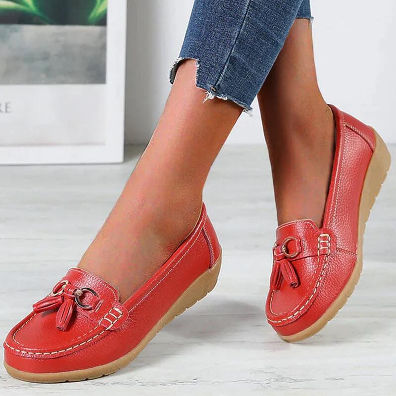 Leather Womens Loafers With Fringe And Decorative Chain For Everyday Comfort And Elegant Style
