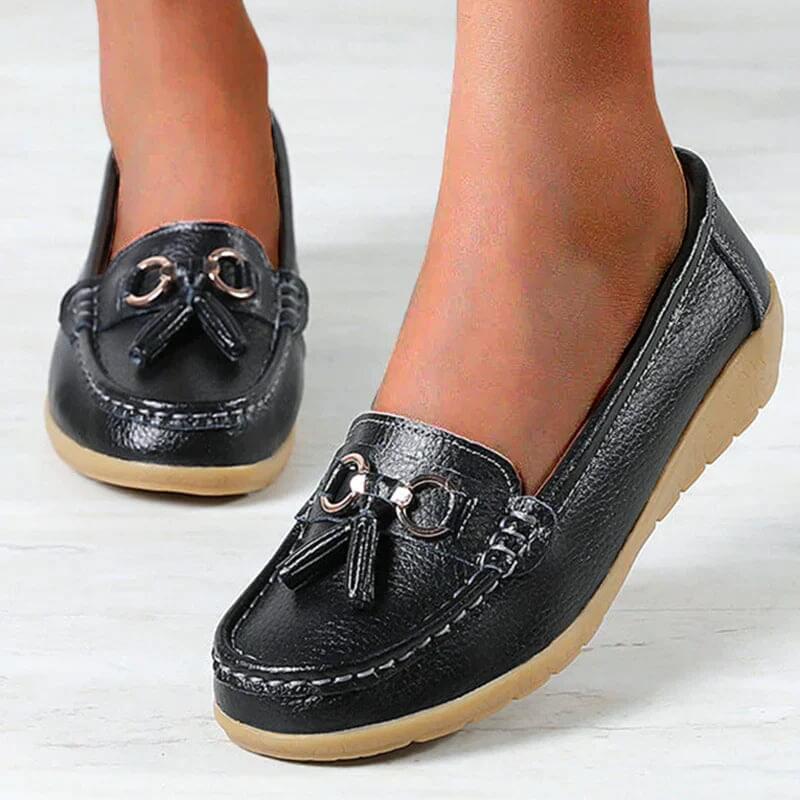 Leather Womens Loafers With Fringe And Decorative Chain For Everyday Comfort And Elegant Style