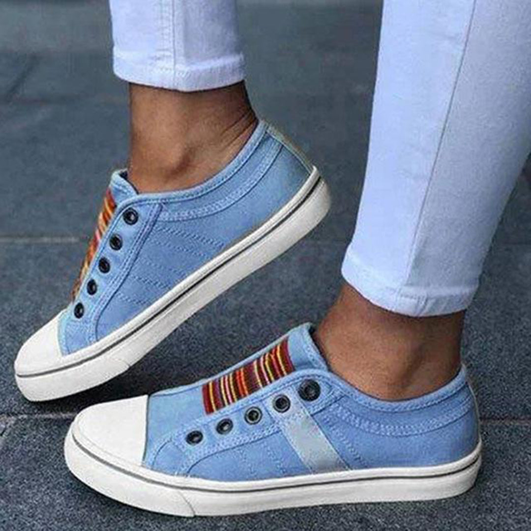 Women’s Chic and Trendy Sneakers | Casual
