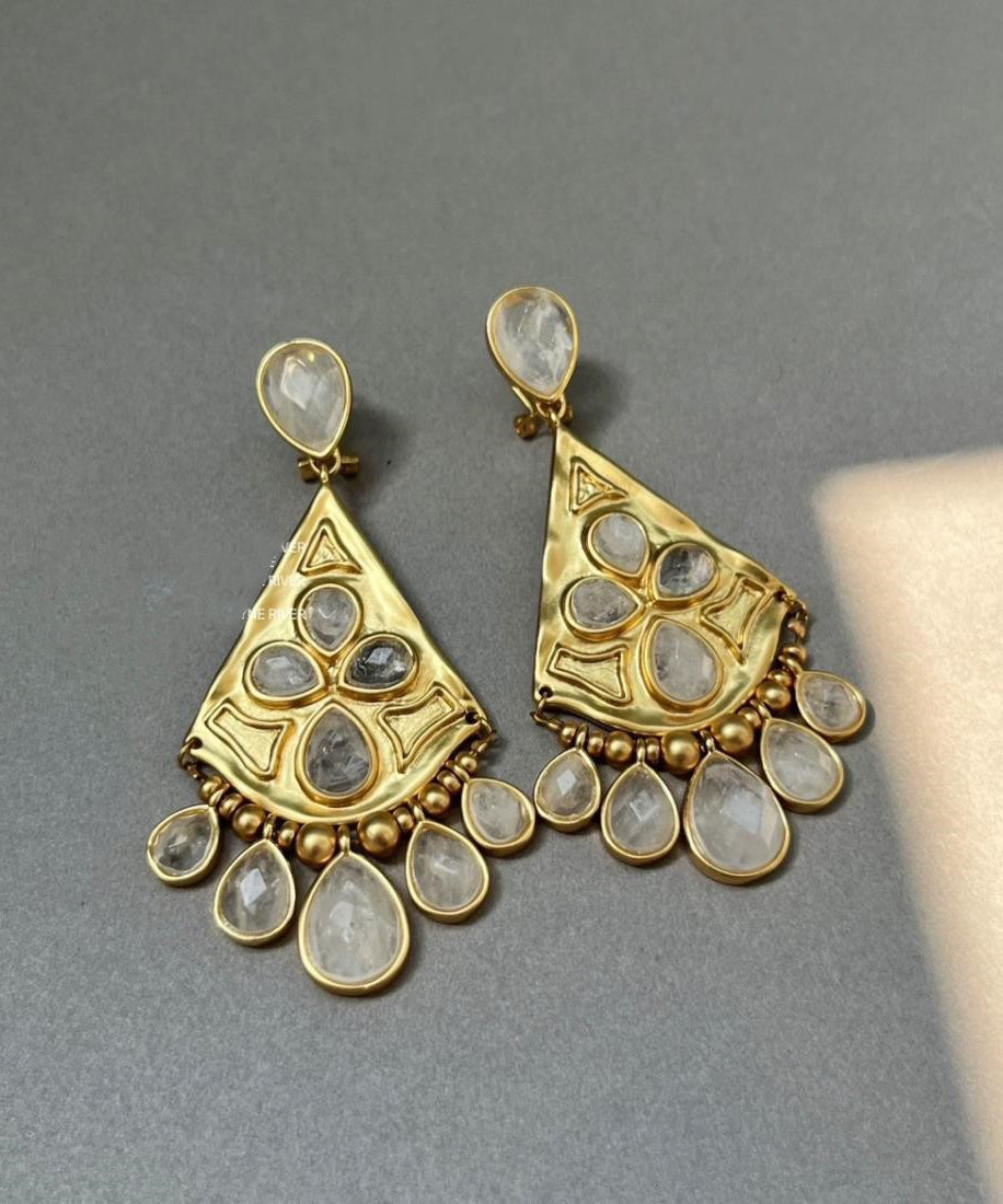 Boucles d'oreilles pendantes bohèmes en cristal en forme d'éventail avec pampilles en forme de goutte d'eau et de cuivre doré - TrendAura