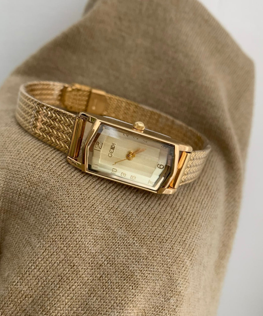 Montres à chaîne étanches en acier inoxydable doré de Bohême - TrendAura