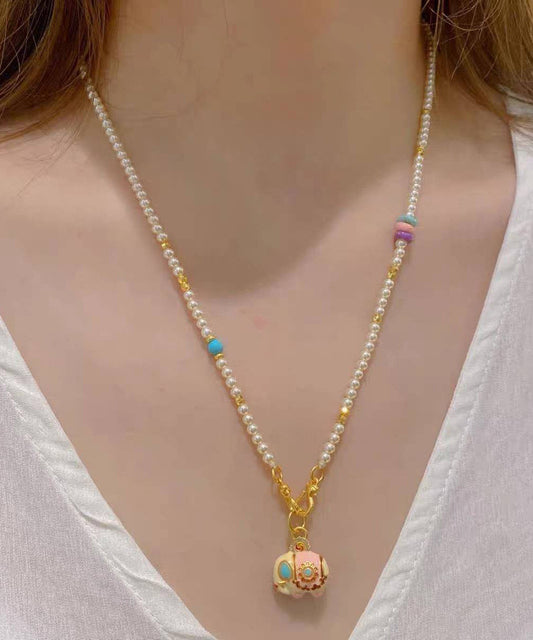 Collier avec pendentif petit éléphant en alliage d'or et perles - TrendAura
