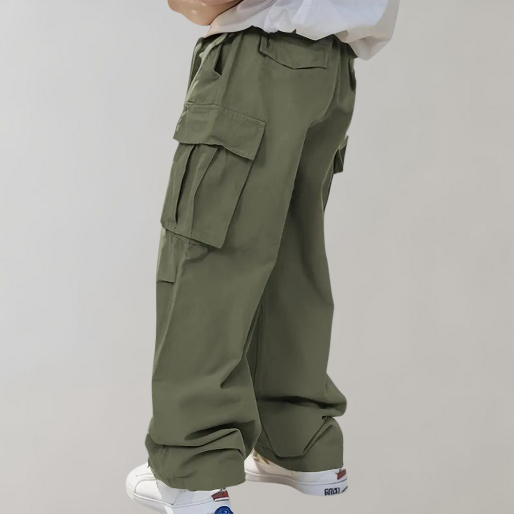 Men's Cargo Pants With Straight Leg Cut And Relaxed Fit Featuring Practical Cargo Pockets