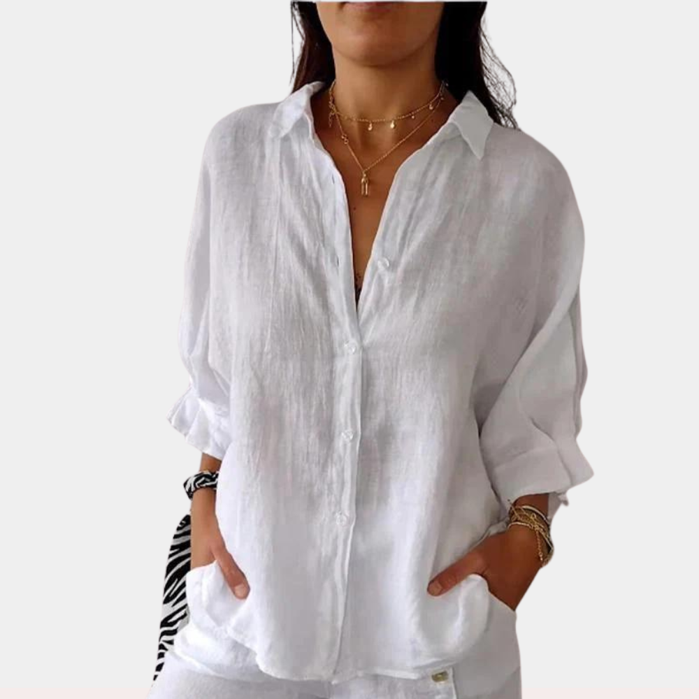 Women's Shirt - Lightweight Fabric - Oversized Fit - Long Sleeves - Button Closure