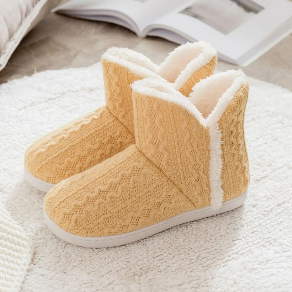 Iakobina - Warm shoes for women with knitted style