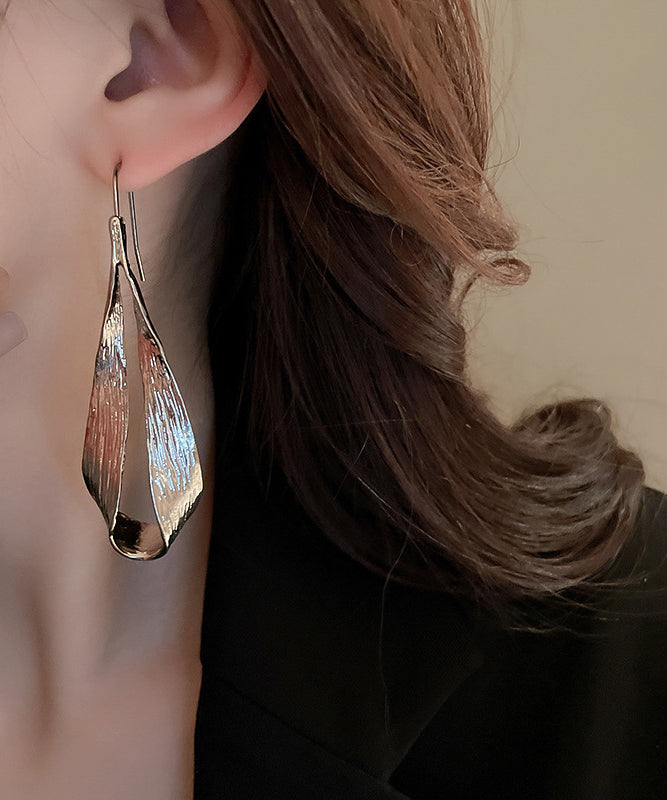 Boucles d'oreilles créoles décontractées en métal marron en forme de goutte d'eau et de feuille - TrendAura