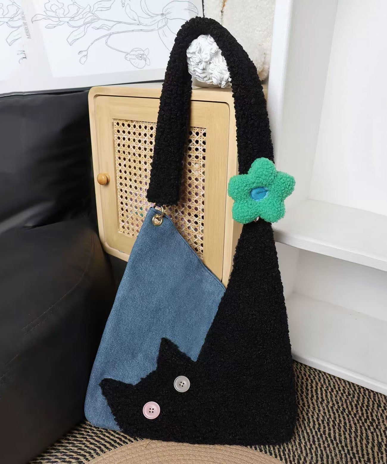 Sacs à bandoulière chics à motif patchwork de fleurs et de chats noirs - TrendAura