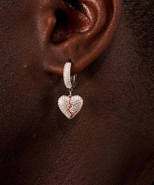Boucles d'oreilles pendantes en argent sterling en forme de cœur brisé Chic Silk - TrendAura