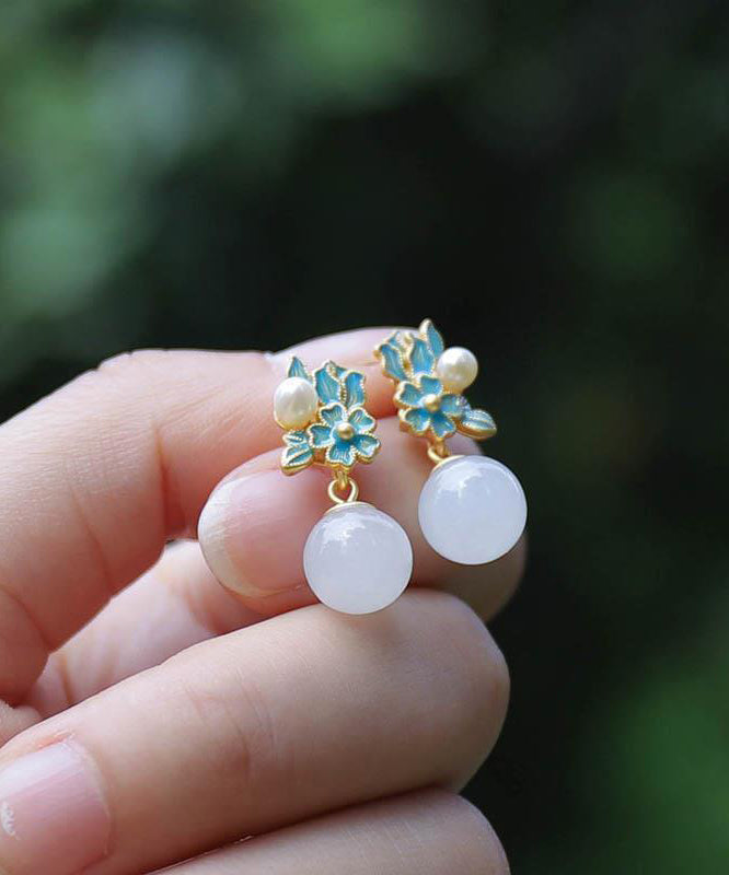 Boucles d'oreilles pendantes en forme de fleur de jade bleu antique de style chinois - TrendAura