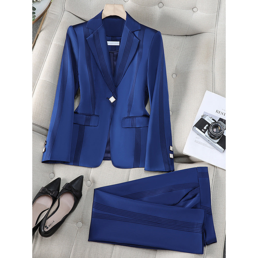 Chloé Montclair Regal Poise Set