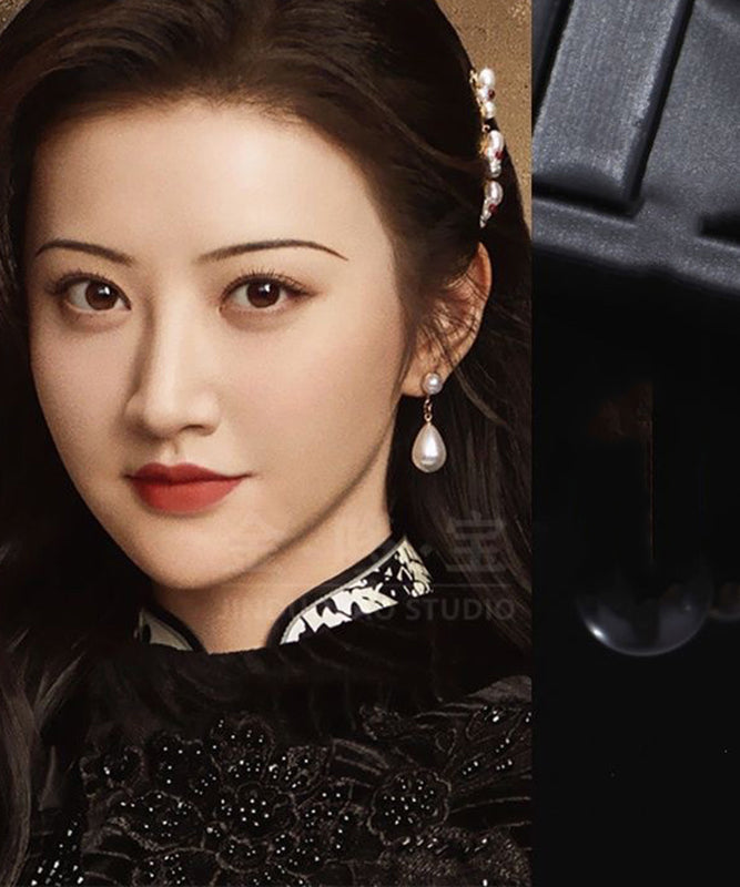 Boucles d'oreilles pendantes élégantes en argent sterling et perles blanches - TrendAura