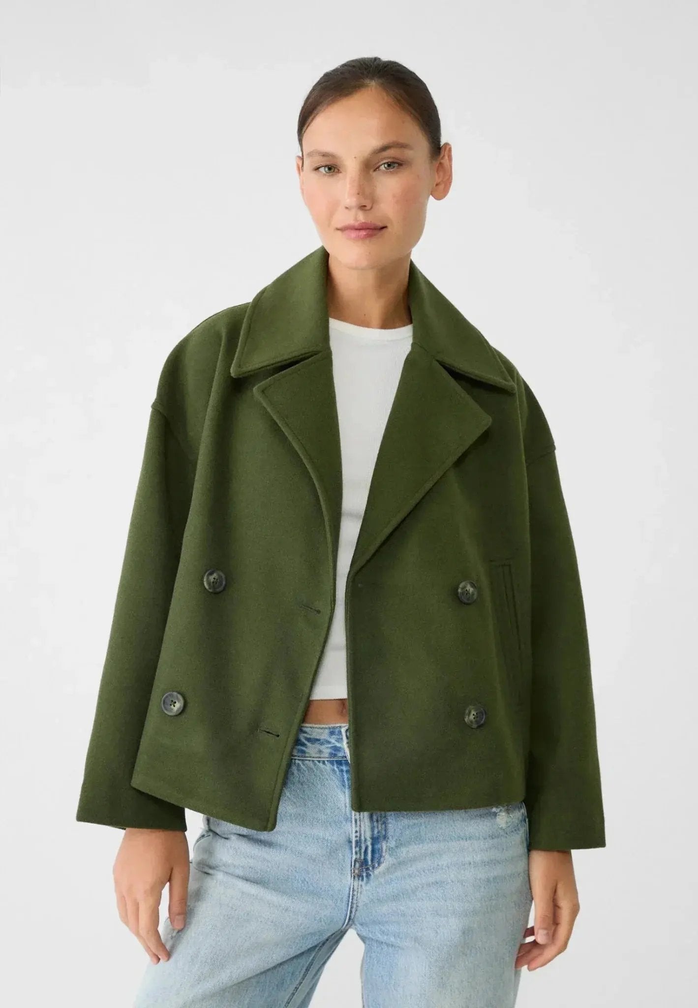 Cropped Double-Breasted Winter Jacket for Women – Stylish & Warm