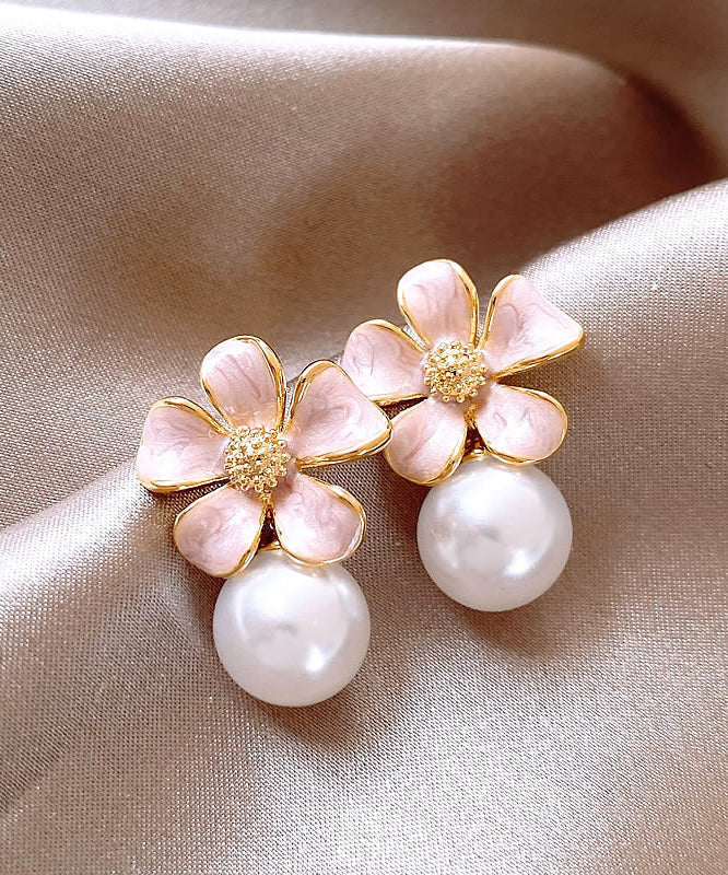 Boucles d'oreilles puces mignonnes en alliage de métal rose avec perles et effet floral coulant - TrendAura